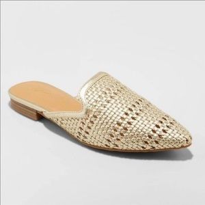 Universal Thread Gold Weave Pointed Toe Mule Flats Size 8 NWT!